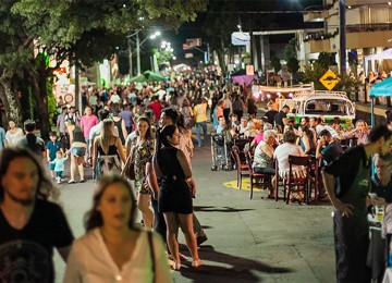 Mais de cinco mil pessoas participaram do 7º Jantar Sob as Estrelas. Crédito Natana Fontes