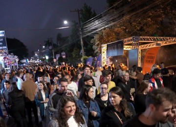 16&#170; Jantar Sob as Estrelas re&#250;ne cerca de 20 mil pessoas em Bento Gon&#231;alves