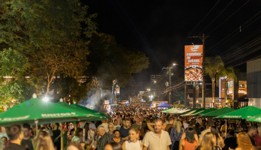 Jantar Sob as Estrelas transforma a Via Gastr&#244; de Bento Gon&#231;alves em festival a c&#233;u aberto