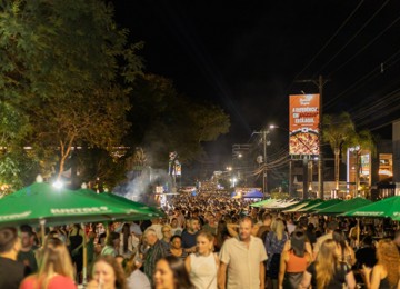 Jantar Sob as Estrelas transforma a Via Gastr&#244; de Bento Gon&#231;alves em festival a c&#233;u aberto